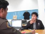 พิลึก! แจ้งจับ “พ.ต.ท.” อ้างถูกตบจ่อปืนขู่แล้วถอนแจ้งความหน้าตาเฉย