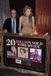 “เทย์เลอร์ สวิฟต์” ฉลองยอดขายอัลบั้ม 20 ล้านแผ่น