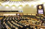 วุฒิสภามติเอกฉันท์ ผ่านร่าง กม.ลูกเลือกตั้ง - กกต.ปัดจ่อชัก 25 ใบแดง