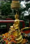 กทม.อัญเชิญ พระพุทธสิหิงค์ ให้ ปชช.สรงน้ำ