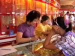 ราคายาง-ภาวะเงินเฟ้อผลักชาวตรังหันซื้อทองเพื่อความมั่นคง