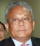 “เทือก” เย้ยเขมรไร้ระบบ ทำกองทัพระส่ำ รอผู้นำถกเวทีอาเซียน
