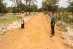 ชาวบ้านคำเตยนำสื่อตรวจสอบโครงการถนนลูกรังอบต.ส่อทุจริต
