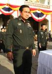 เมื่อกองทัพขอให้ประชาชนเลือกข้าง