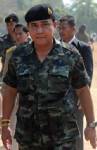 ประยุทธ์ จันทร์โอชา ผบ.ทบ.ศิษย์แม่พระธรณีบีบมวยผม