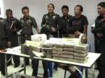 จับ 2 พี่น้องขายผักขนกัญชาอัดแท่งส่งลูกค้า