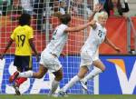 สาวมะกันถล่ม 3-0 ควงไวกิ้งลิ่ว 8 คนบอลโลก