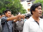 ฝากขัง “หนุ่มคู่ขา” ฆ่า “เกย์จอมแบล็กเมล์”