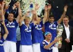"ชาลเก" แม่นโทษเข่นเสือเหลือง 4-3 ซิวซูเปอร์คัพ