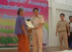 อบจ.เมืองดอกบัวมอบโฉนดที่ดินทุ่งหมาหิวคืนชุมชน