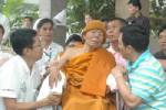 “ศิริราช” เผยหลวงพ่อคูณกลืนอาหาร-น้ำ ได้ดีขึ้น