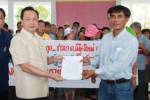พ่อเมืองแปดริ้วรุดรับหนังสือร้องขอค่าชดเชยชาวนา