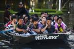 Thai officials on defensive as flood anger mounts