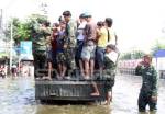 ทัพบกแบ่งกำลังจัดโซนช่วยเหลือผู้ประสบอุทกภัย