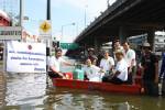 ปตท. จัดเรือและรถบรรทุกออกจำหน่ายก๊าซหุงต้มราคาพิเศษ