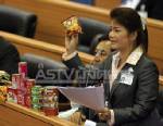 สภาฯ รุมยำ “ยิ่งลักษณ์-ศปภ.” ทุจริต-บริหารเละ-ไร้ภาวะผู้นำ