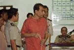Thai court jails US citizen for royal insult