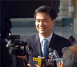 “มาร์ค” เมินโดนยื่นถอดปมถุงยังชีพ เล็งย้อนเกล็ด รมว.พลังงานพูดเท็จในสภา