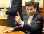 “มาร์ค” ไม่ไว้ใจคูปอง 2 พัน เร่งสอบอาจเอื้อธุรกิจ บ.ที่ปรึกษา รมว.พาณิชย์
