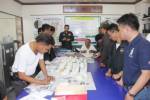 สน.ดินแดงร่วมโครงการตำรวจสีขาวจับตรวจฉี่หาสารเสพติด