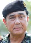 “ประยุทธ์” ไล่ “นิติราษฎร์” ไปบอกสังคมแทนเสนอหน้าแจงแก้ ม.112