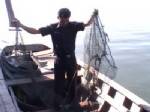 รวบเรืออวนลากลอบทำประมงเขตหวงห้าม