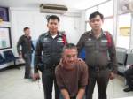 ตร.จับลูกครึ่งฝรั่งเมาเผาบ้านตัวเองวอด