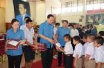 มูลนิธิราชประชาฯมอบสิ่งของพระราชทาน นร.ราชประชานุเคราะห์ 14 หนองคาย