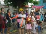 ชาวอุบลฯ ขอพรสงกรานต์ให้คนในชาติรักสามัคคี มีในหลวงเป็นศูนย์รวมดวงใจ