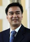 “อภิสิทธิ์” หนุน “ปู” สานต่อรถไฟความเร็วสูงกับจีน แต่ต้องทำตาม กม.