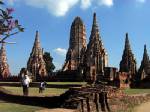 กรมศิลป์ฟุ้ง เสริมชีตไพล์วัดไชยฯ ต้านน้ำท่วมได้