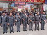 มอบปืนยาวยิงเร็วให้สายตรวจร้านทองป้องกันการบุกปล้นใช้หนี้พนันบอล