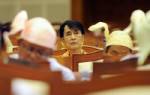 “ซูจี” เรียกร้องสิทธิกลุ่มชาติพันธุ์ในการปราศรัยครั้งแรกต่อสภาพม่า