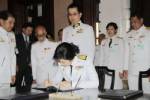 นายกฯ ลงนามถวายพระพรพระบรมฯ วันพระราชสมภพครบ 5 รอบ