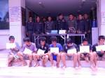 ตำรวจน้ำโสม รวบ 8 ผู้ต้องหาพร้อมยาบ้า-ไม้หวงห้าม