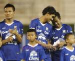 คิวซ้อน! เลื่อนลีกคัพให้ "ช้างศึก" ฉะลาว