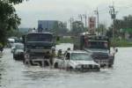 สบอช.เตือนขยะอุดตันทำ กทม.น้ำท่วม รับฝนยังตกปทุมฯ เสี่ยง ปัดจัดการน้ำเหลว