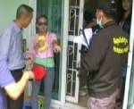 สามี-ภรรยา ร้องถูกโจรแอบอ้างเป็น ป.ป.ส.เข้าค้นบ้านก่อนยกเค้า