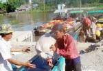 สื่อนอกชี้โครงการจำนำข้าวบิดเบือนตลาด เพื่อนบ้านลอบนำเข้าไทยเพียบ