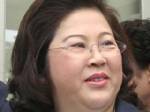 “เจ๊แดง” โรคเหงากำเริบ หอบขนมแวะฝาก “น้องปู” ถี่ยิบ