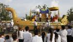 อัญเชิญพระศพ “สมเด็จฯ สีหนุ” ถึงกรุงพนมเปญ ชาวกัมพูชานับแสนรอรับสุดอาลัยรัก