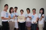 รพ.กรุงเทพภูเก็ตมอบเสื้อขาวช่วงกินผักแด่ผู้สื่อข่าว  ASTV ผู้จัดการ ศูนย์ข่าวภูเก็ต