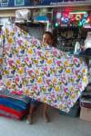 ผ้าห่ม-เสื้อกันหนาวจากจีนตีตลาดเมืองชายแดน เหตุขายถูกคุณภาพไม่ด้อย