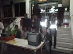 ตร.บางละมุง เข้าจับกุมผู้ต้องหาคดียาเสพติด ลักทรัพย์ พร้อมยึดของกลางหลายรายการ