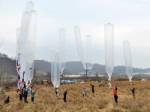 S. Korea activists float leaflets, condoms into N. Korea