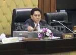 “วิสุทธิ์” ตะเพิด “สุนัย” วุ่น - “เพื่อไทย” รับไม่ได้ “ปู” เสื่อมเสีย ยื่นถอด 6 ส.ส.ปชป.