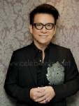 "ดร.สมศักดิ์ ชลาชล" นุ่งขาวห่มขาวสวดมนต์ถวายพระพรแด่พ่อหลวง