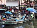 สัมผัสเสน่ห์ชุมชน รื่นรมย์ปีใหม่ ที่ตลาดน้ำบางน้ำผึ้ง