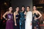 เหล่าเซเลบอวดโฉมบนรันเวย์ Eco Luxury