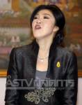 “ปู” ชี้ปมพระวิหาร ซี้ “ฮุนเซน” ไม่ช่วย ขออย่าโยงการเมือง-คาดสัปดาห์นี้ได้ผู้ท้าชิงผู้ว่าฯ กทม.